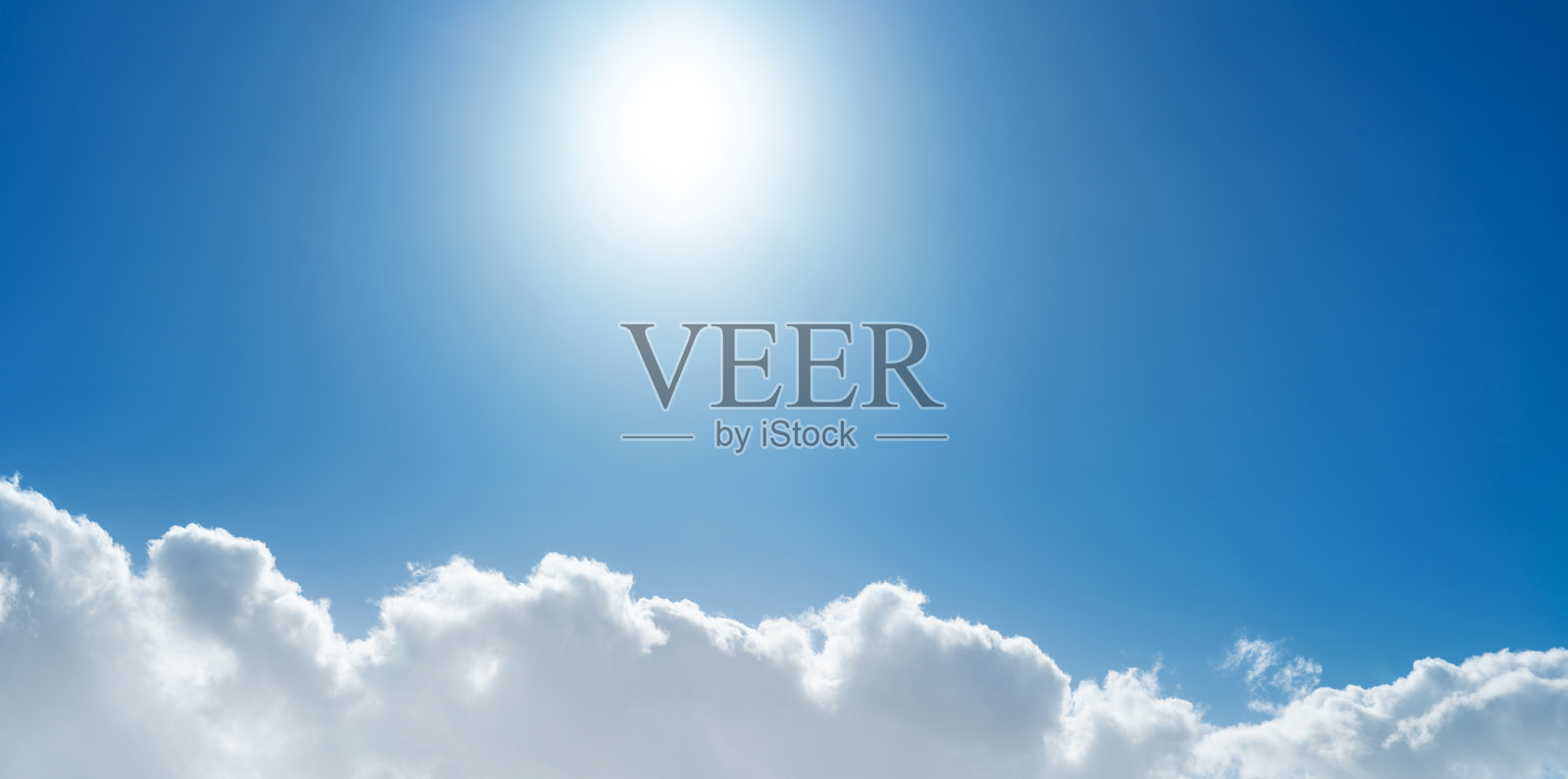 蓝天与美丽的白色积云天空背景照片摄影图片