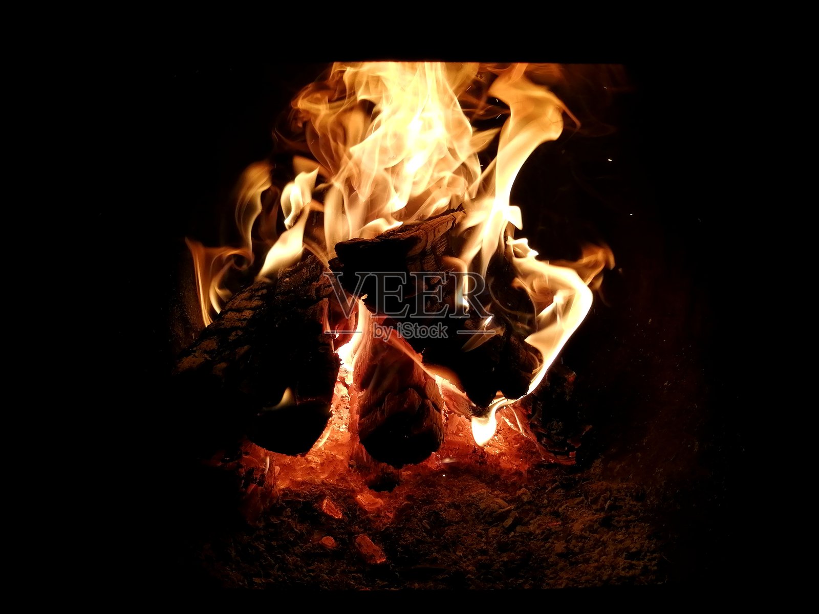 燃烧的木头照片摄影图片