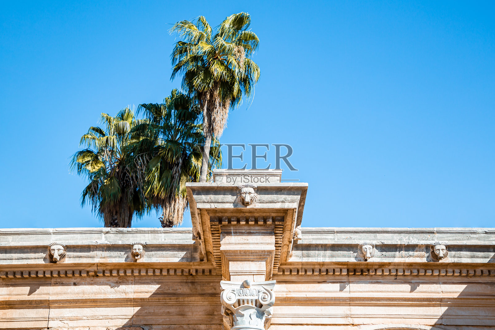 哈德良之门 - 土耳其安塔利亚的古罗马建筑照片摄影图片