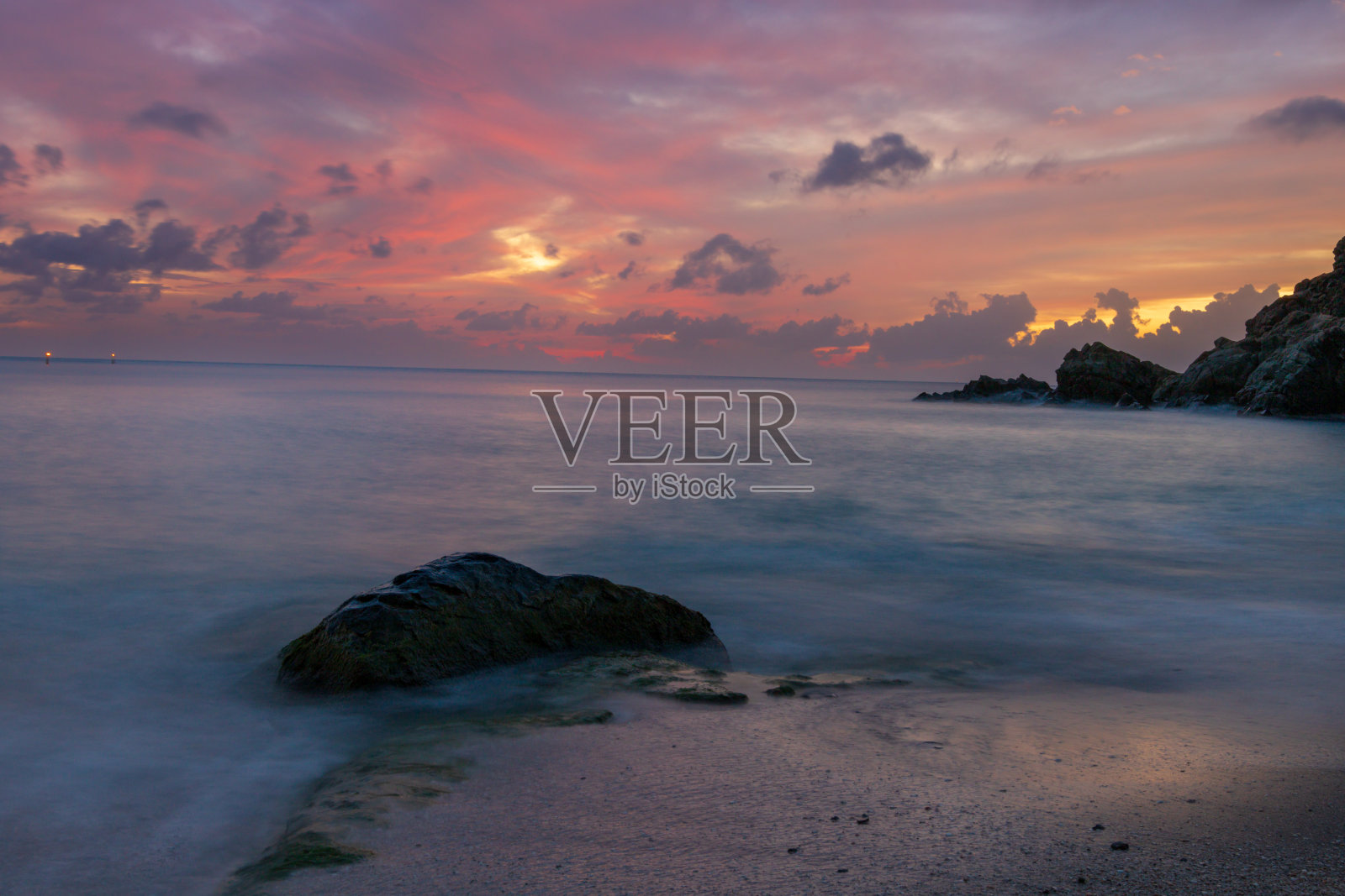 圣巴泰勒米岛(圣巴特,圣巴尔)宁静的海滩加勒比海照片摄影图片