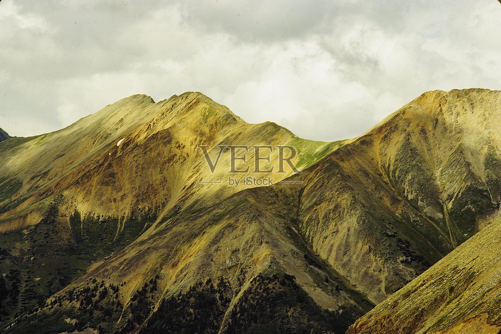 下 cataract 湖,艾略特岭和北戈尔山脊小径,戈尔山脉,鹰巢荒野,白河国家森林,科罗拉多落基山脉,1983年9月照片摄影图片