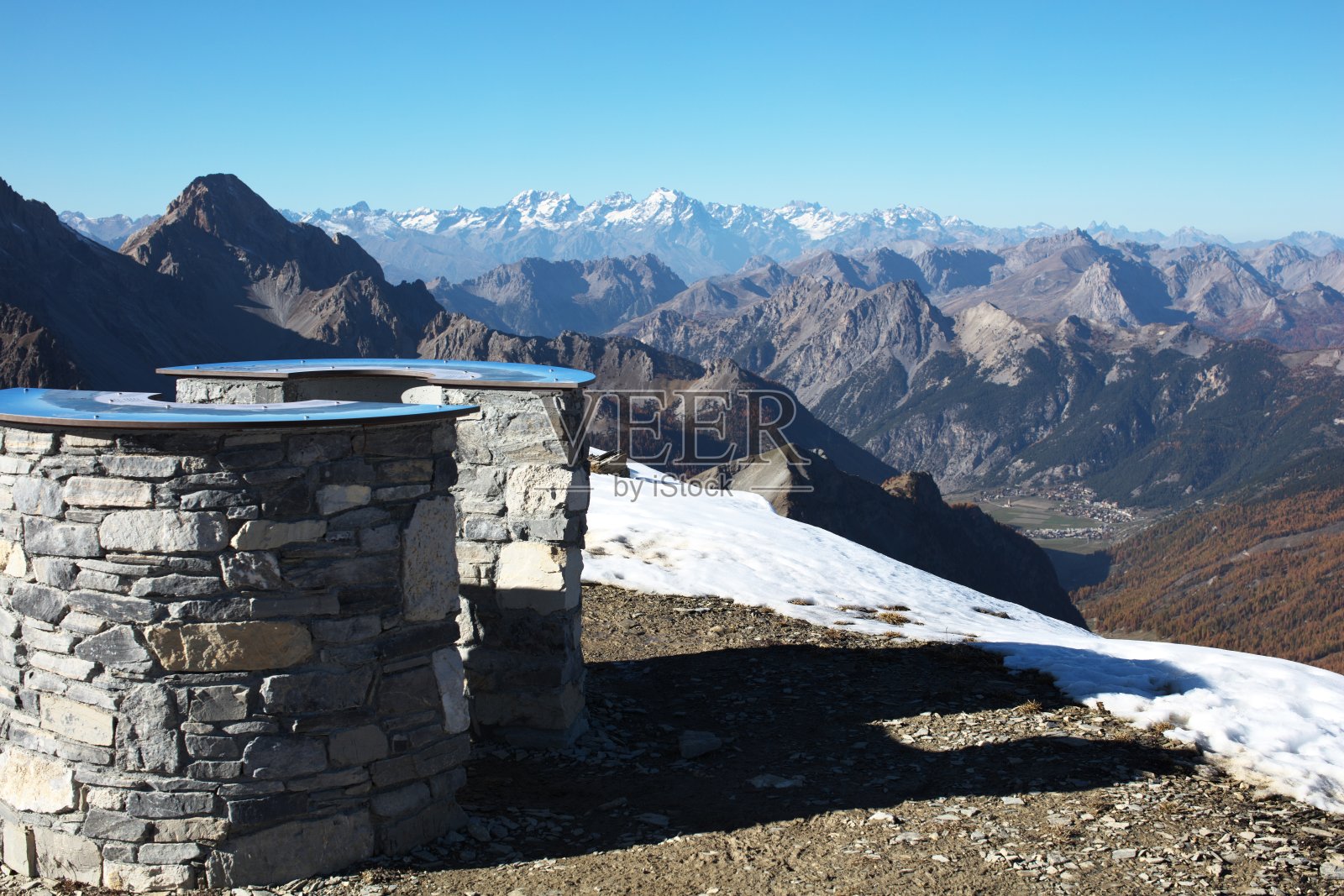 Favière 2866米的方向表;塞亚克;圣保罗-苏尔-尤巴耶照片摄影图片