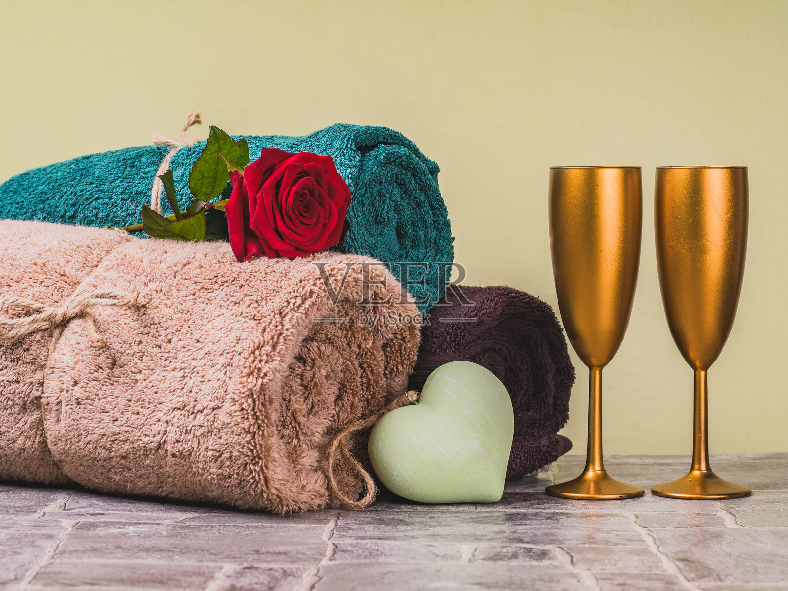 双人假日养生。水疗、爱情、优雅。照片摄影图片