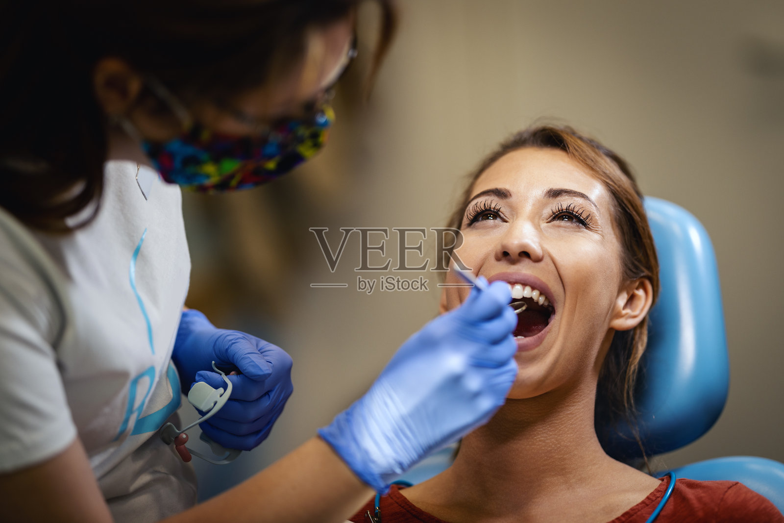 打造完美微笑照片摄影图片