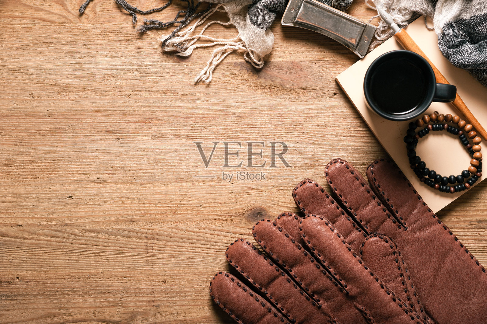 特写棕色皮革手套照片摄影图片