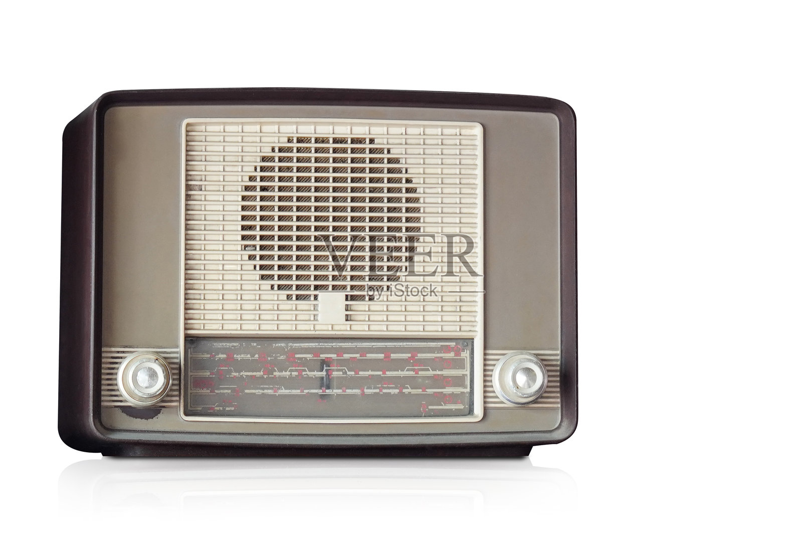 古董棕色和奶油色收音机,白色背景,物品,古老,装饰,时尚,模板,留白照片摄影图片