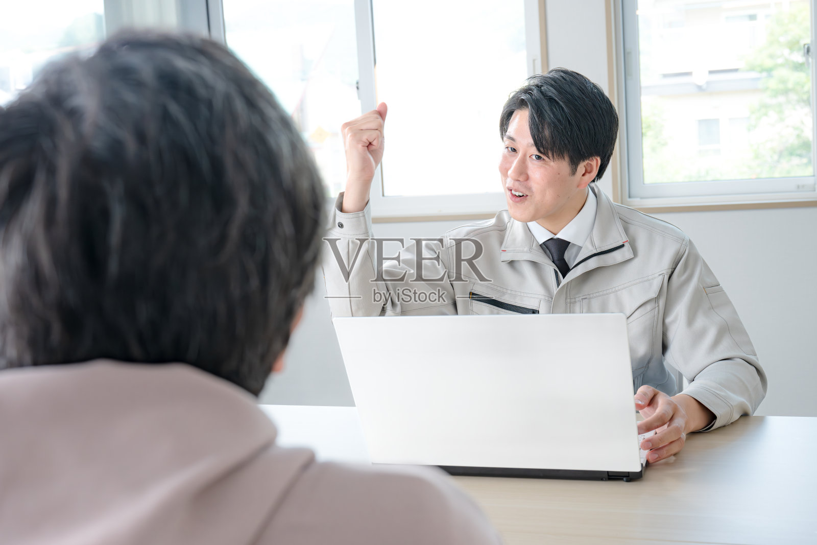 销售对话照片摄影图片