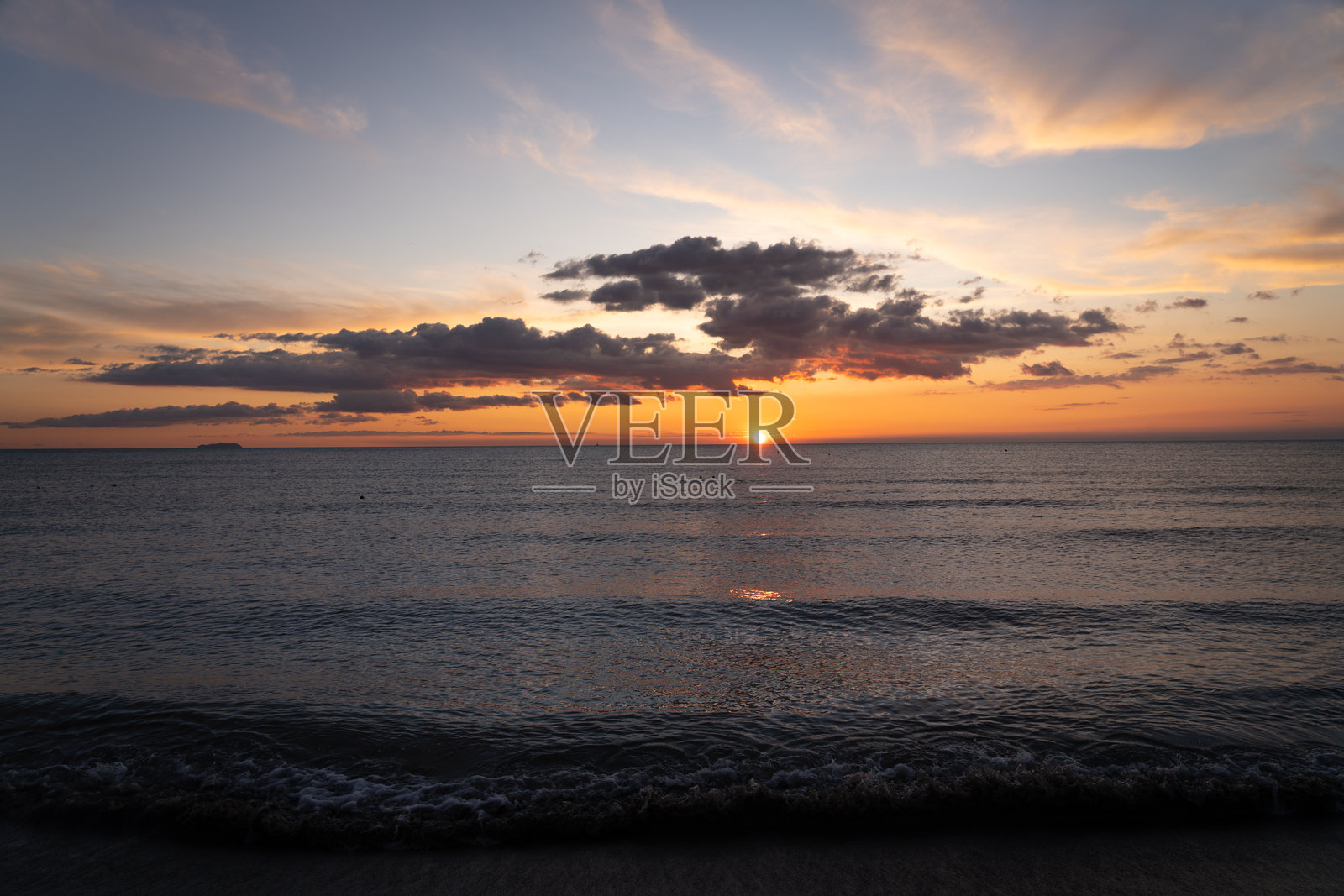 意大利的日落。比萨照片摄影图片