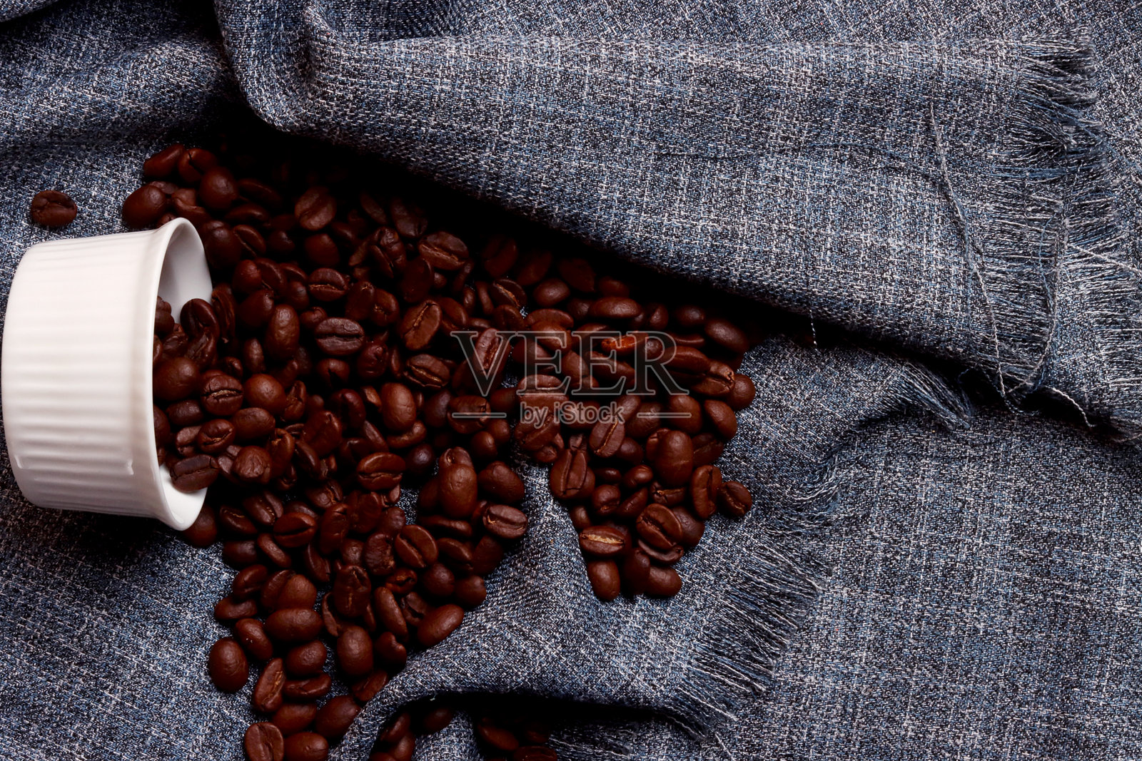 咖啡豆 意式浓缩 香气 咖啡因 咖啡 烘焙 卡布奇诺 饮品 咖啡师 服务 成分 拿铁照片摄影图片