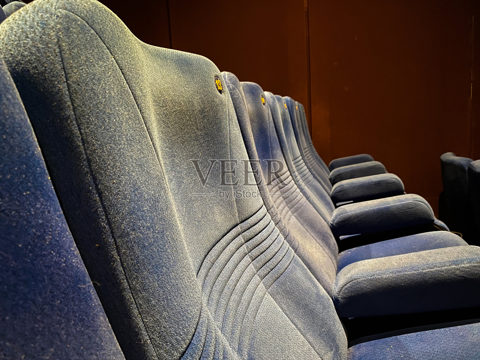 电影院里的空座位照片摄影图片