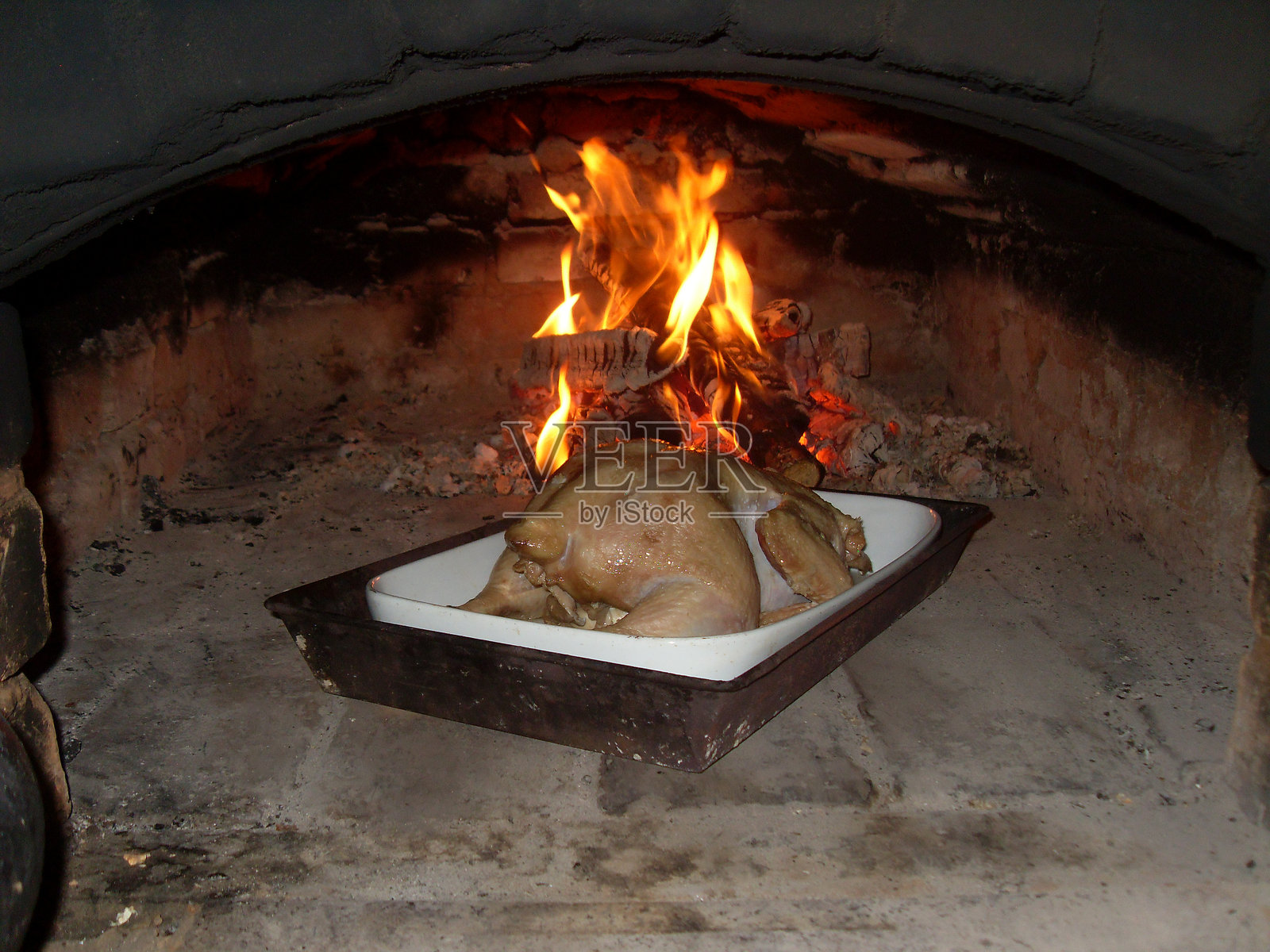 白俄罗斯的烤箱炸鸡照片摄影图片