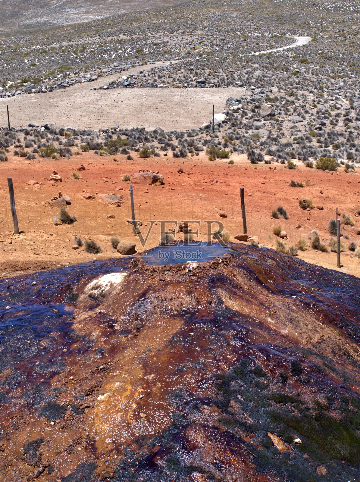 泥喷泉照片摄影图片