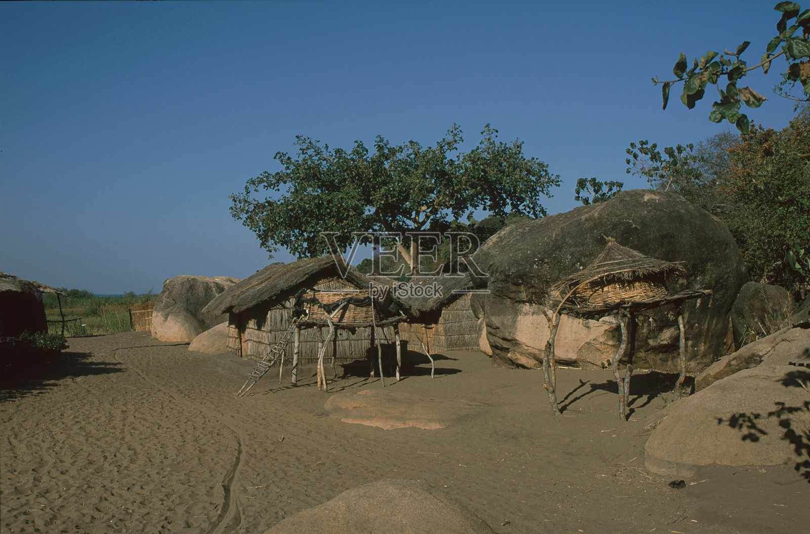 在马拉维湖的一个村庄照片摄影图片