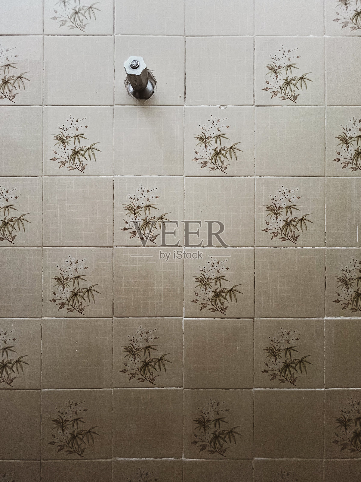 旧浴室墙壁照片摄影图片