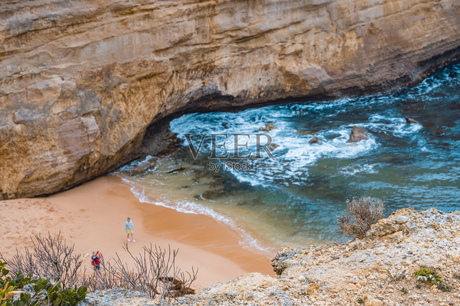 维多利亚州大洋路沿线的阴云密布的海洋景观照片摄影图片