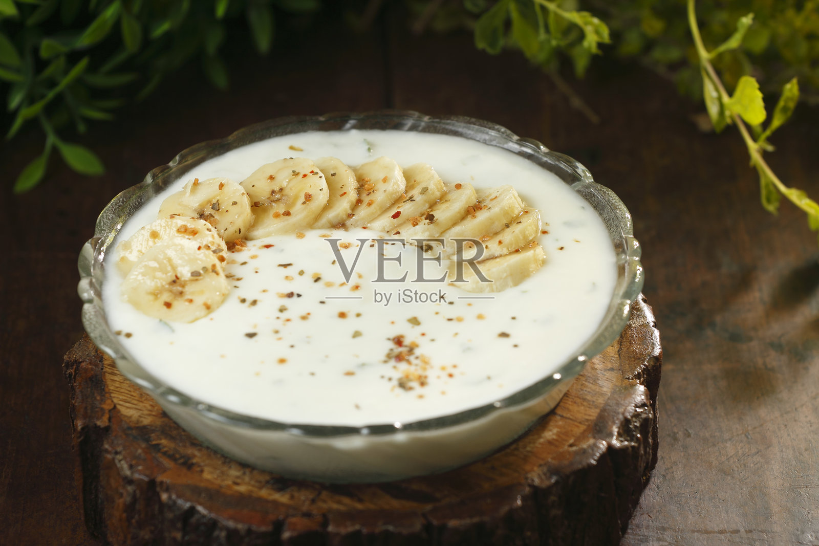 香蕉酸奶沙拉照片摄影图片