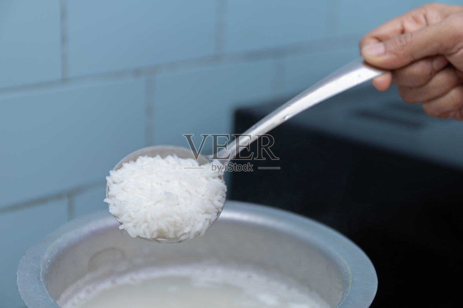 蒸米饭照片摄影图片