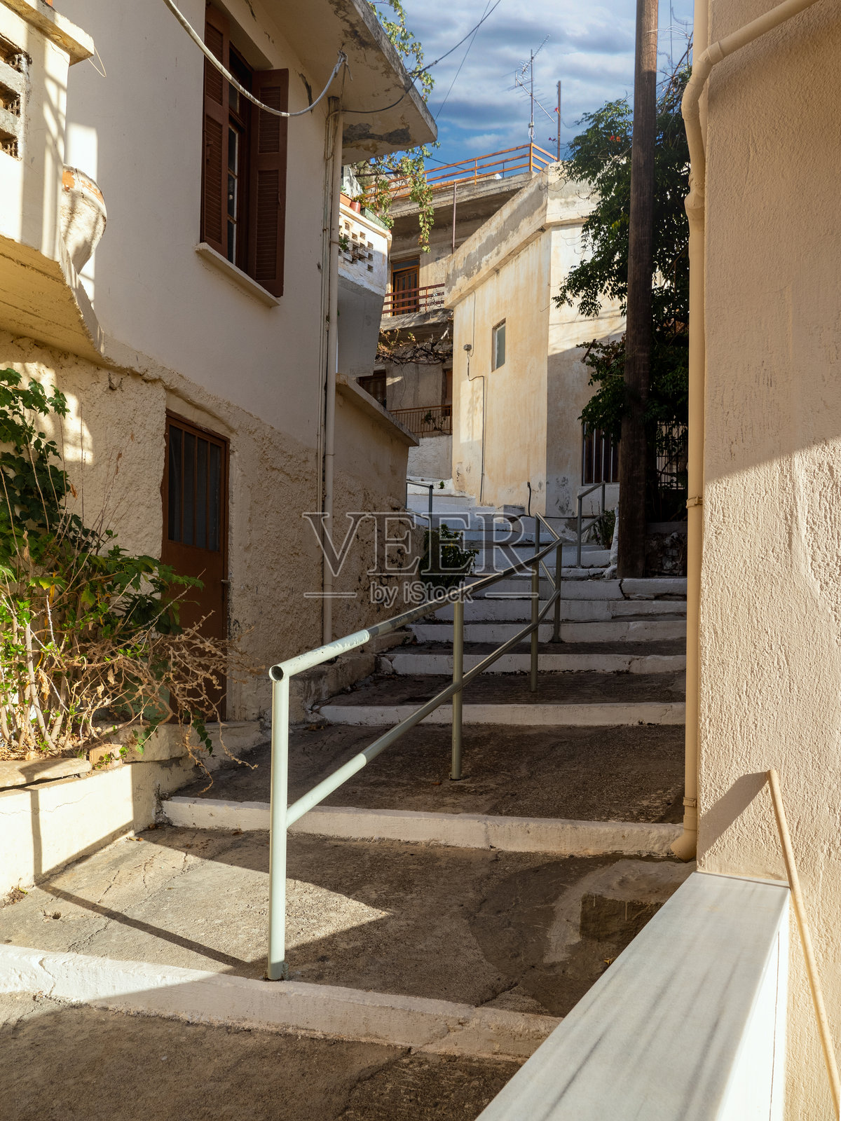 克里察村的狭窄街道,克里特岛,希腊照片摄影图片