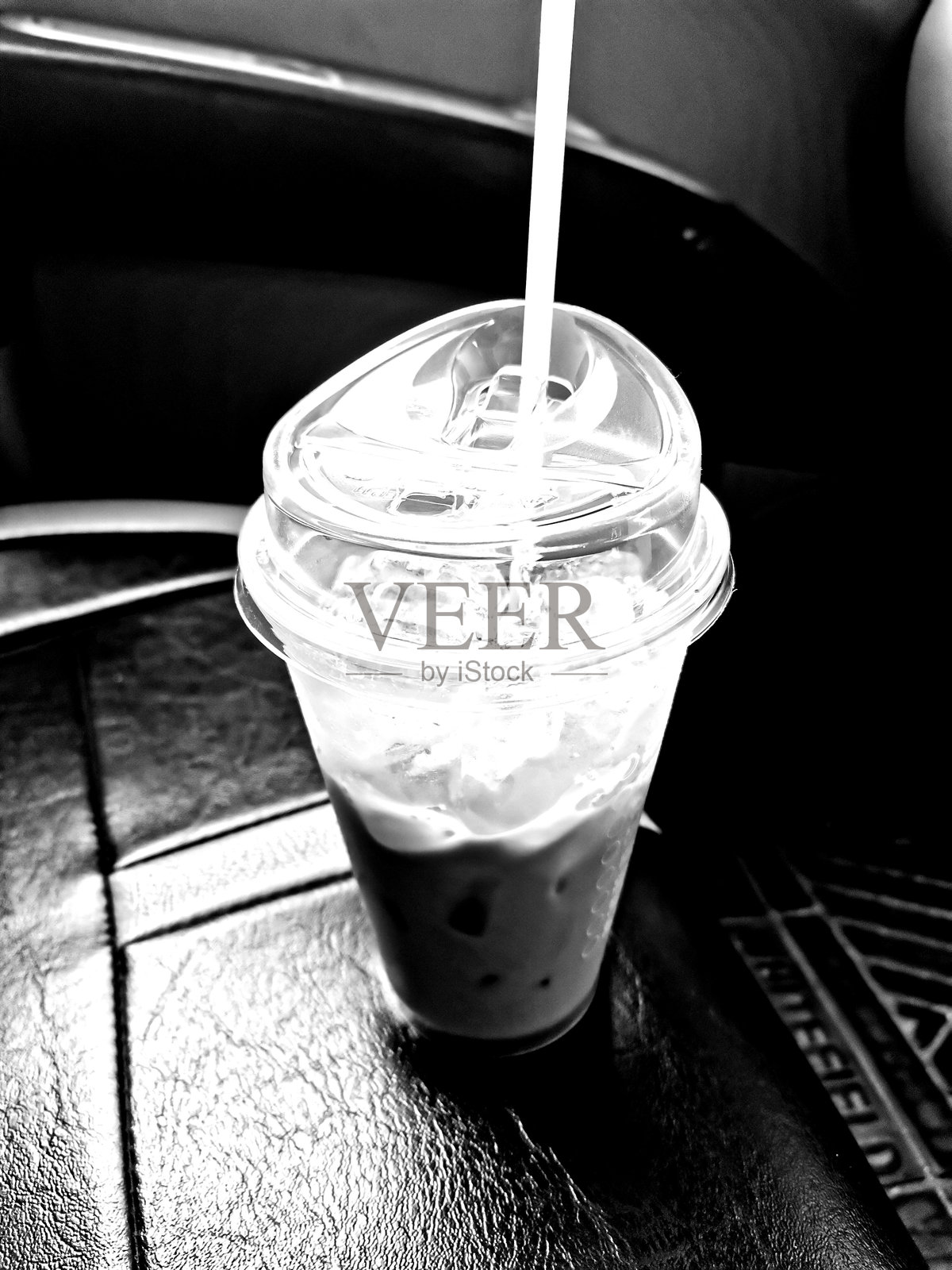 剩下的咖啡杯照片摄影图片