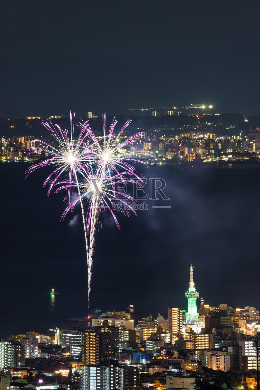 别府的圣诞烟火照片摄影图片