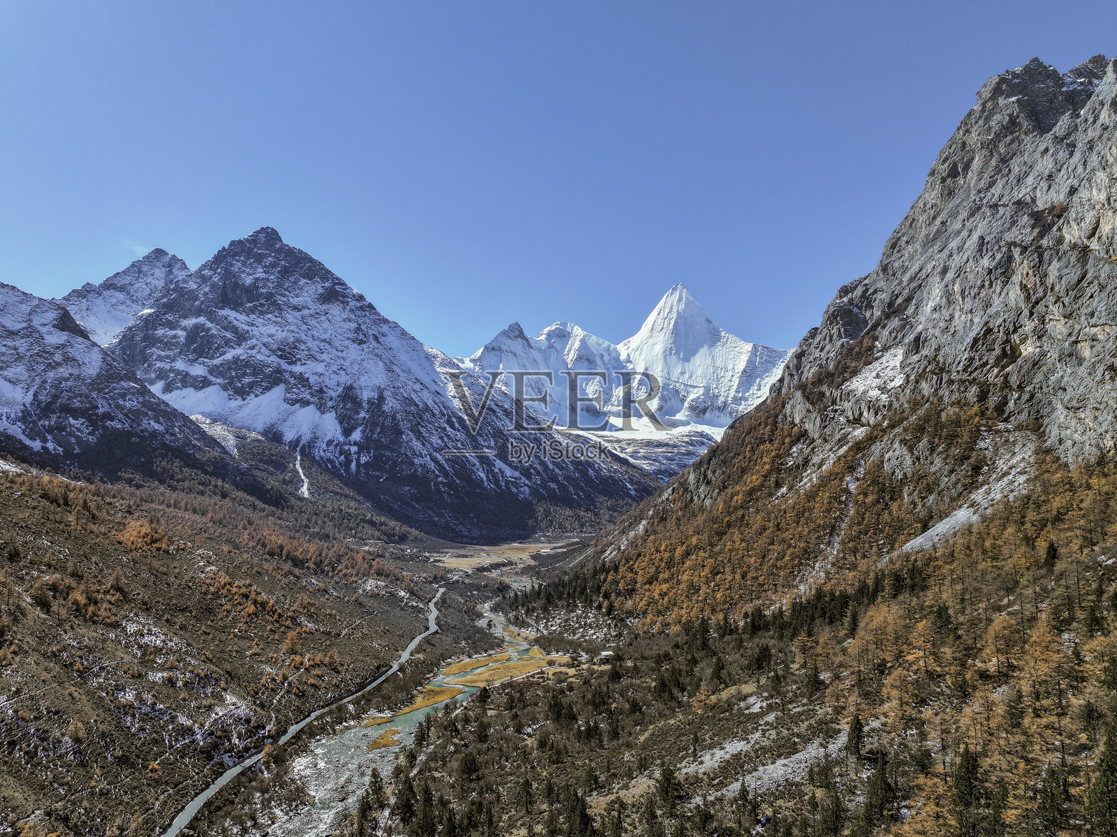 稻城雪山照片摄影图片