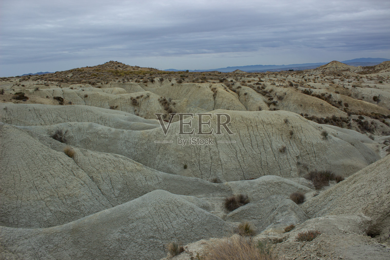 西班牙穆尔西亚的阿巴尼利亚沙漠或马霍亚沙漠景观照片摄影图片