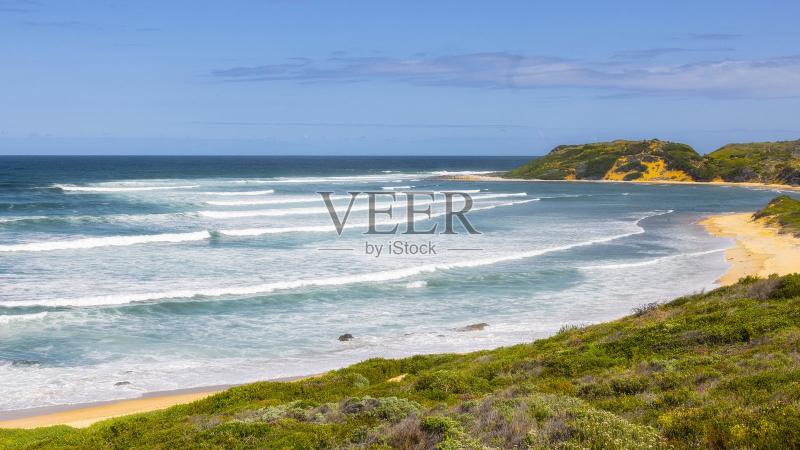 大西洋的波浪涌动照片摄影图片