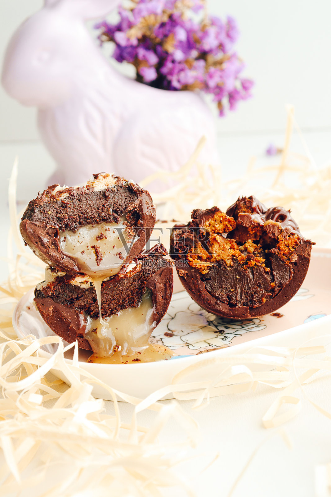 美味的复活节填充蛋照片摄影图片