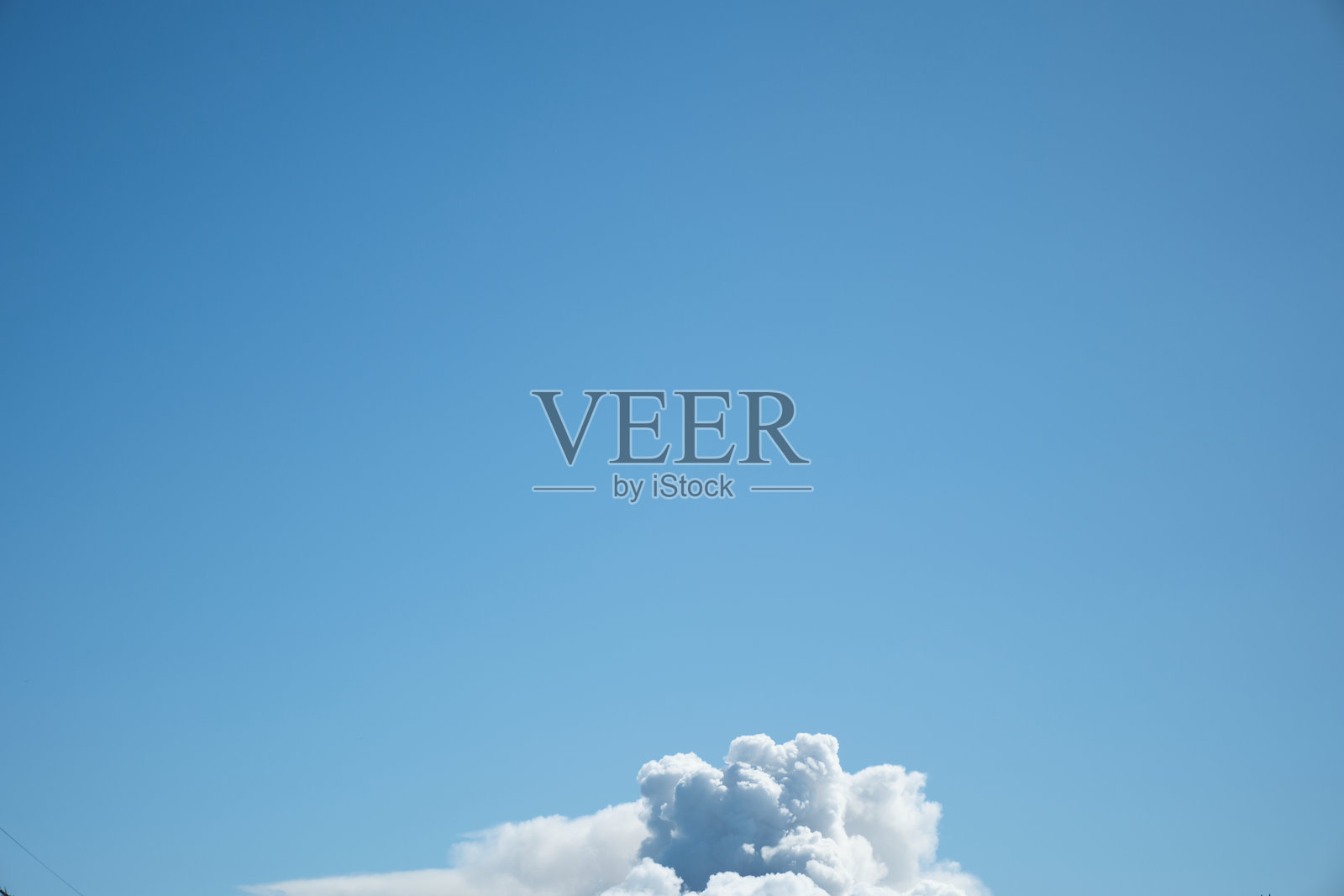 丰满的云朵照片摄影图片