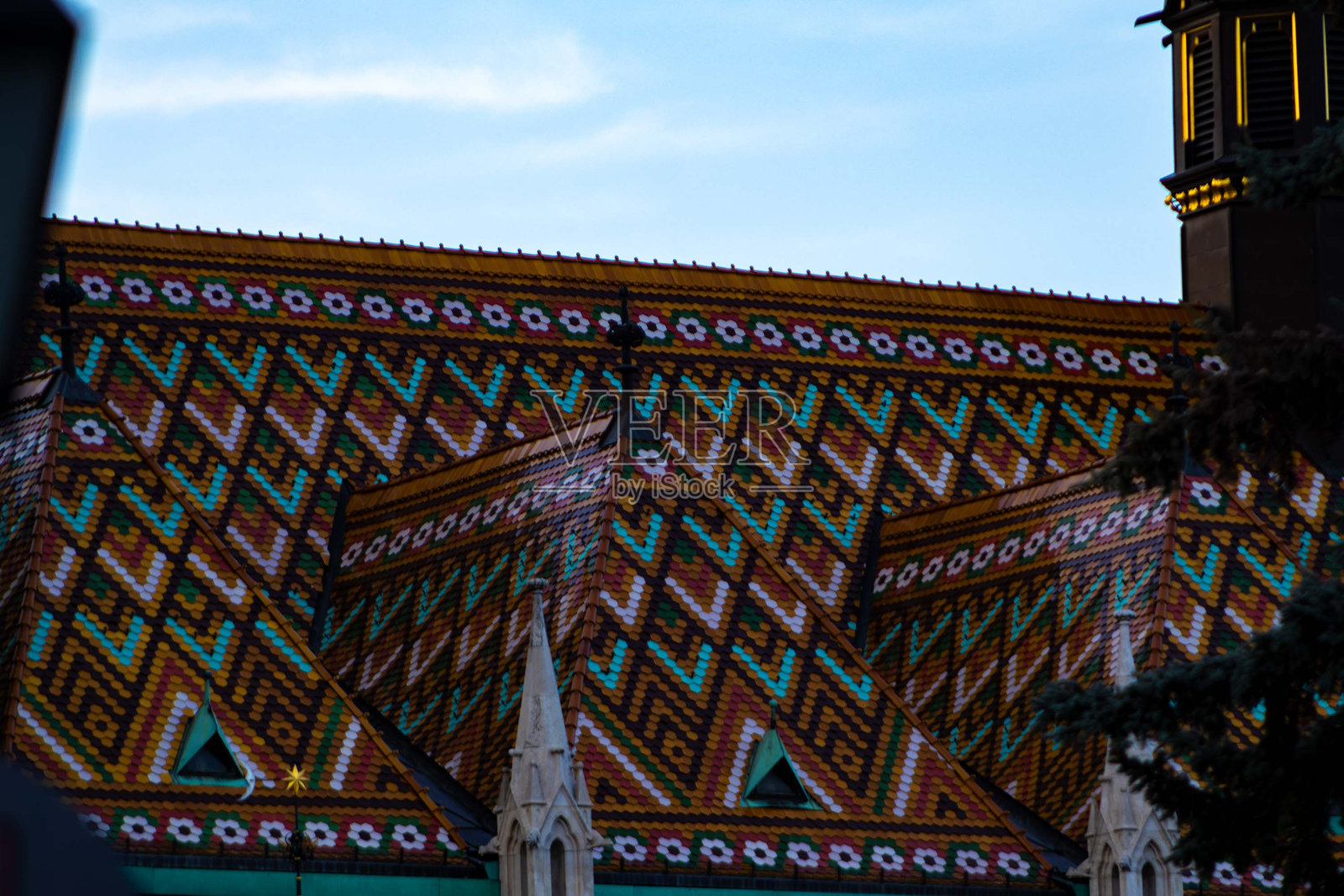 马提亚教堂的屋顶照片摄影图片