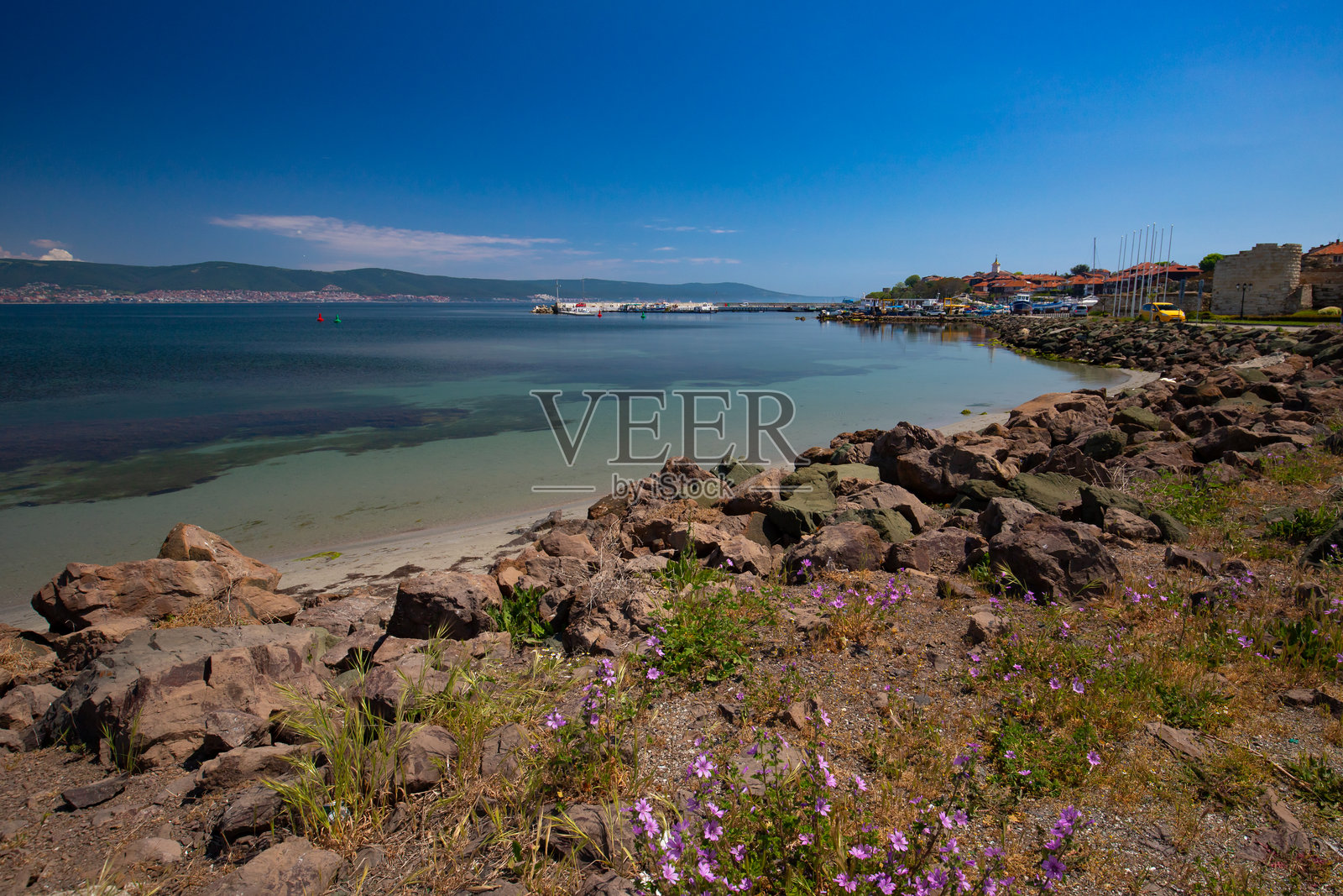 海景与蓝天俯瞰阳光沙滩照片摄影图片