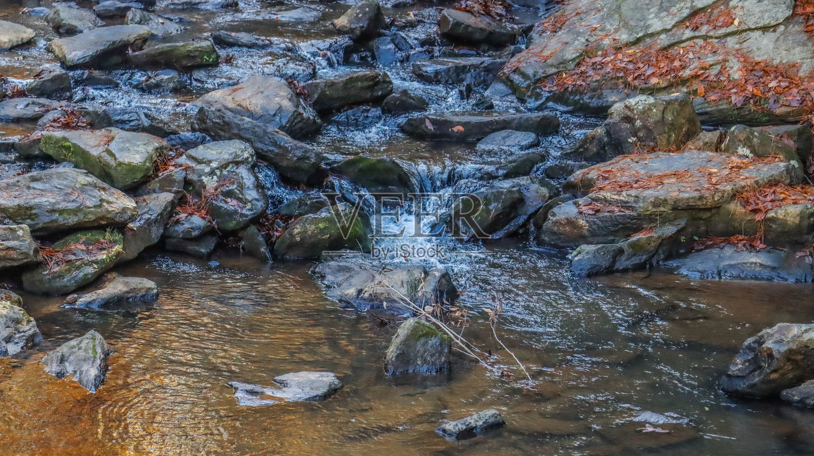 一条科克伦磨坊溪流照片摄影图片