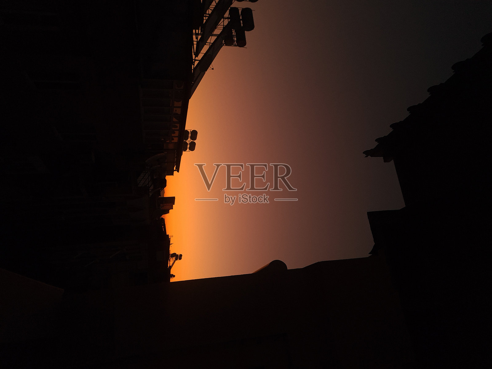 戏剧性的城市天际线剪影照片摄影图片