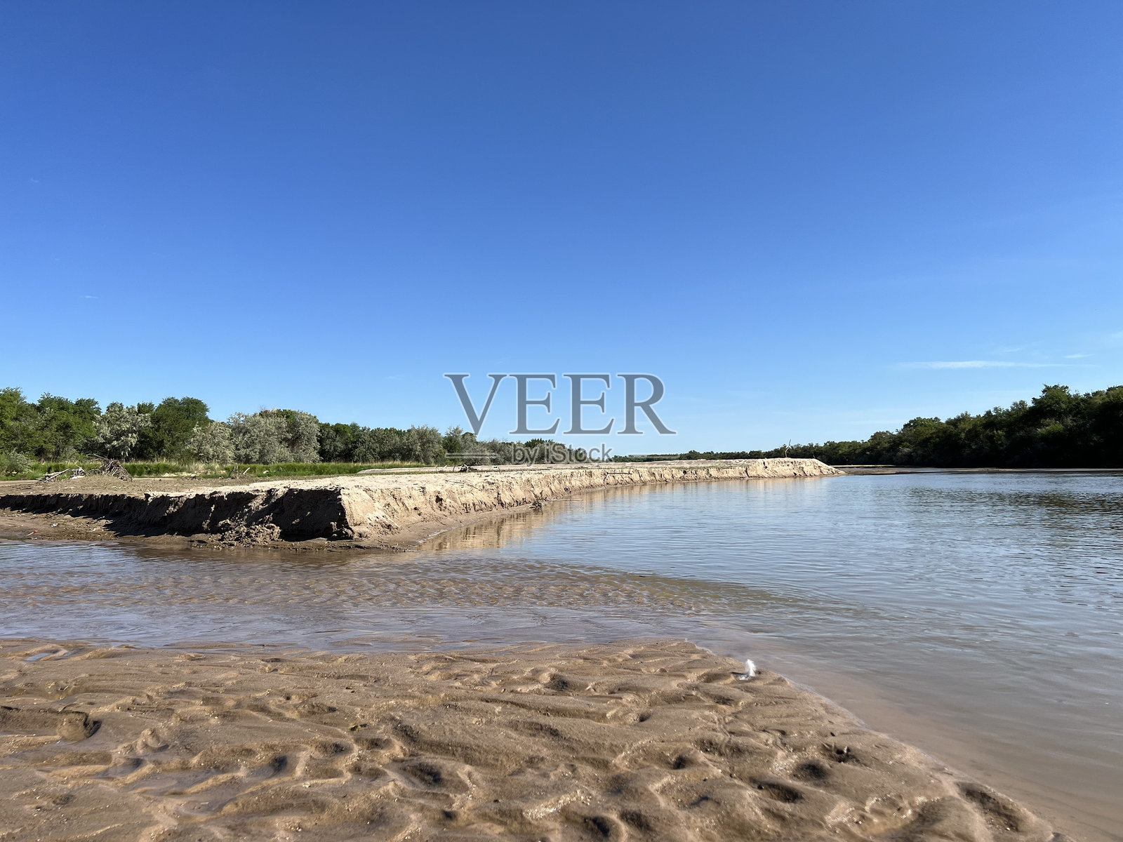 沙滩河流风景照片摄影图片