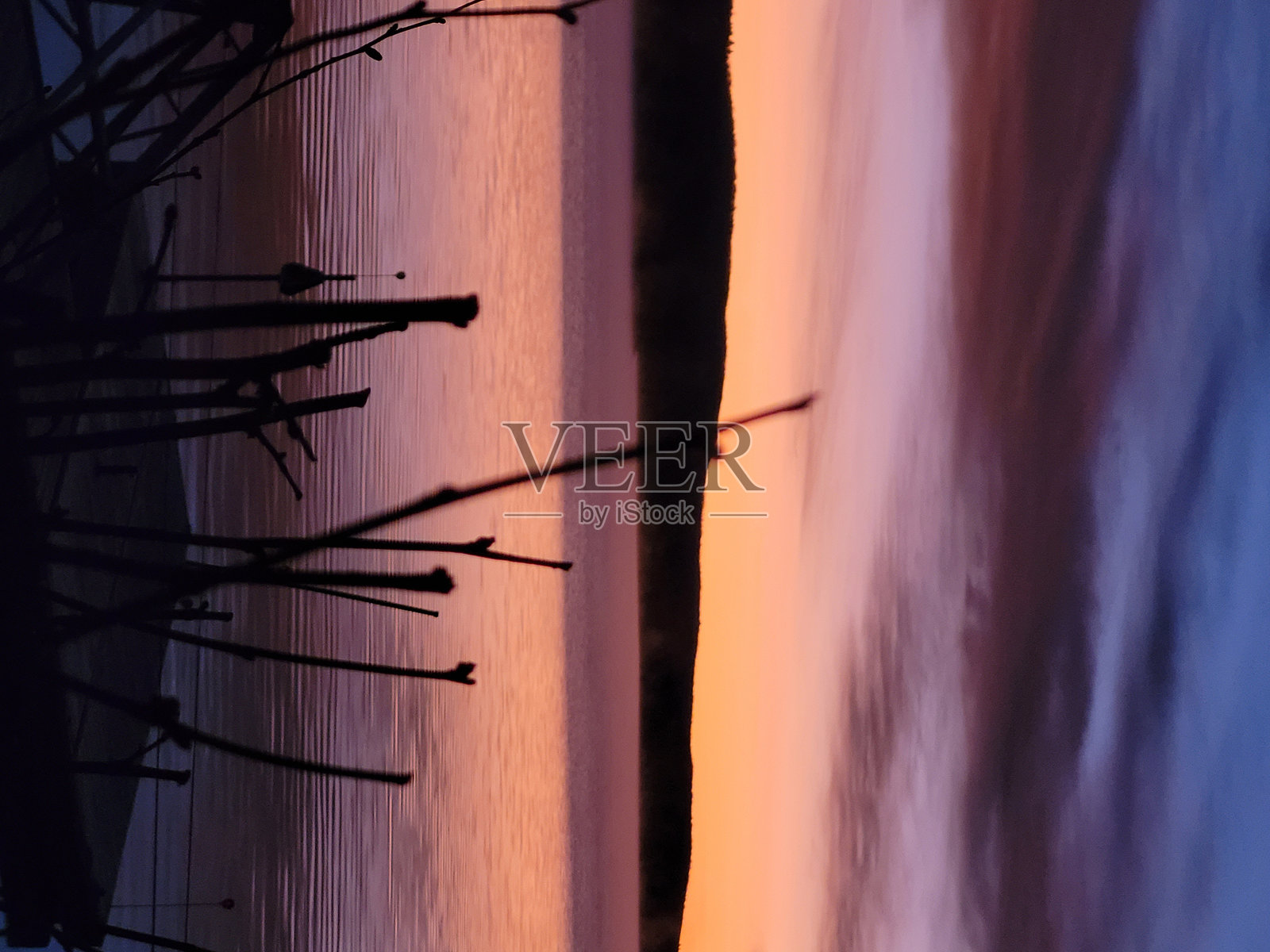 湖泊日出照片摄影图片