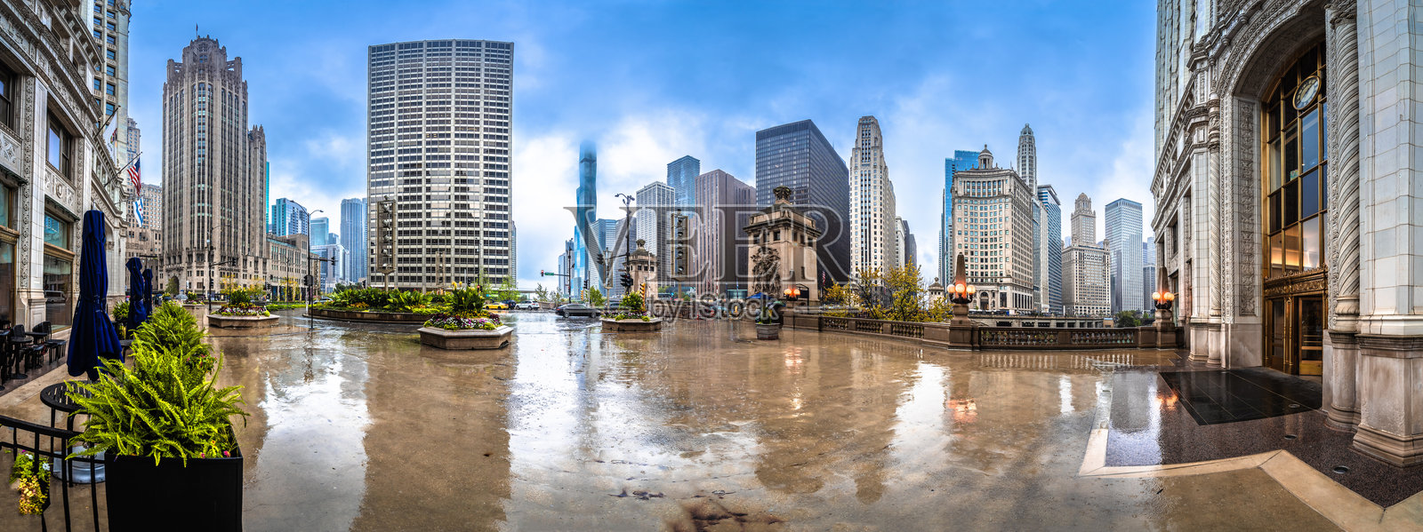 雨中的芝加哥历史街道和城市风景,著名地标景观照片摄影图片