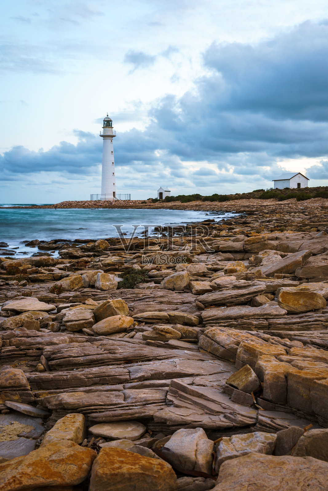 低洼点灯塔照片摄影图片