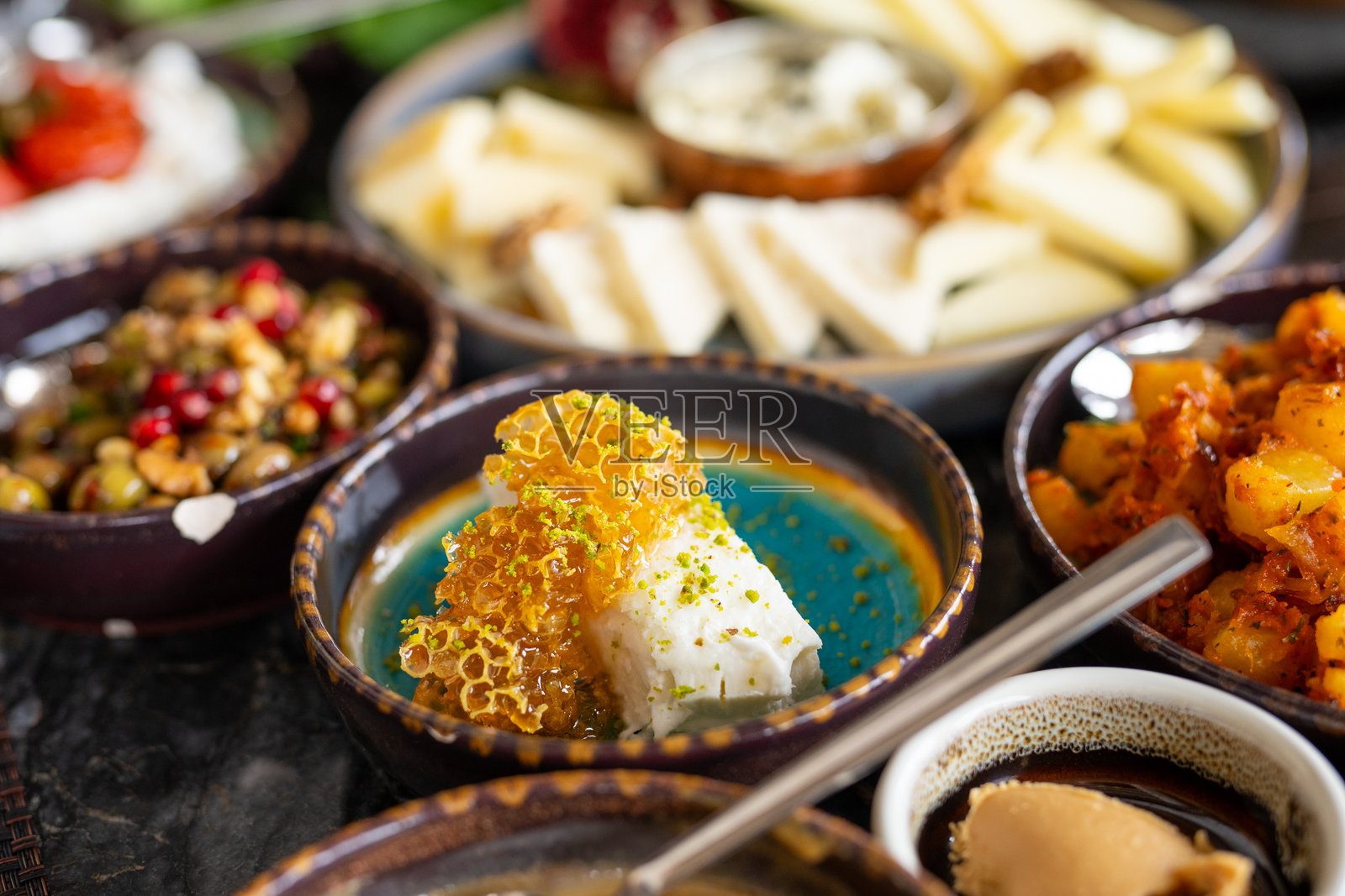 丰盛的土耳其早餐照片摄影图片