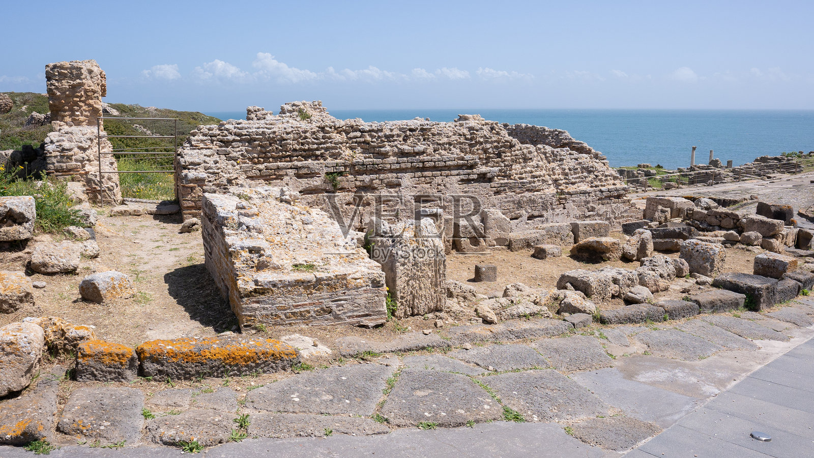 塔罗斯遗址,古代腓尼基城市,俯瞰地中海照片摄影图片