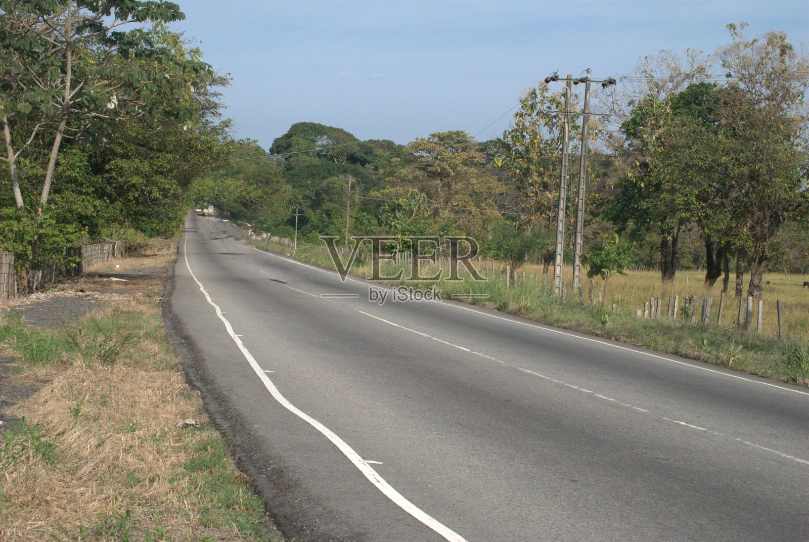 巴里纳斯州的交通路线。照片摄影图片