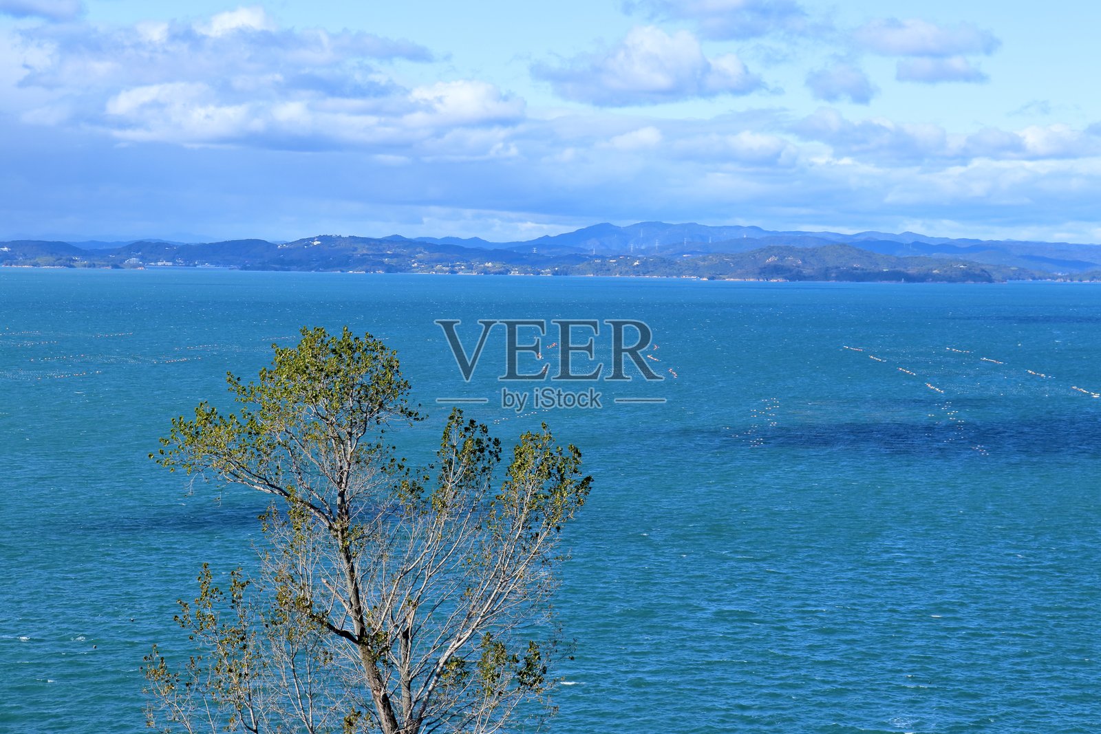 小豆岛,从夕阳丘(香川县)俯瞰对岸的冈山县景色照片摄影图片