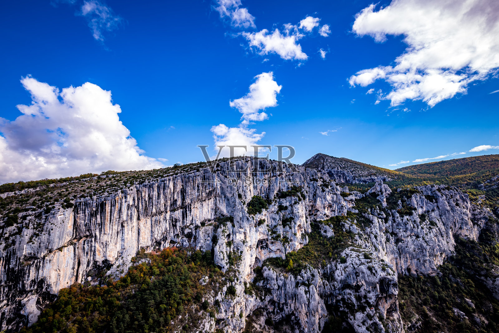 法国普罗旺斯的韦尔东大峡谷照片摄影图片