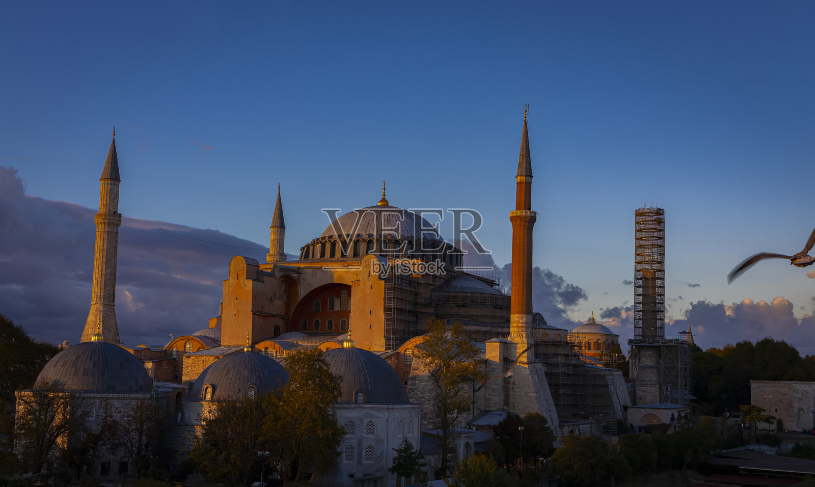 伊斯坦布尔的圣索非亚大教堂令人惊叹的景观照片摄影图片