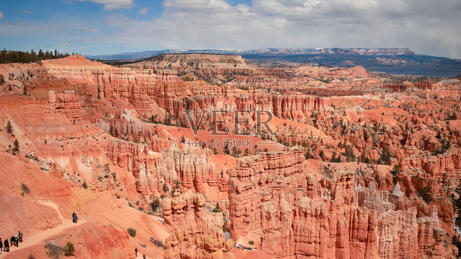 布莱斯峡谷石柱的壮丽景色照片摄影图片