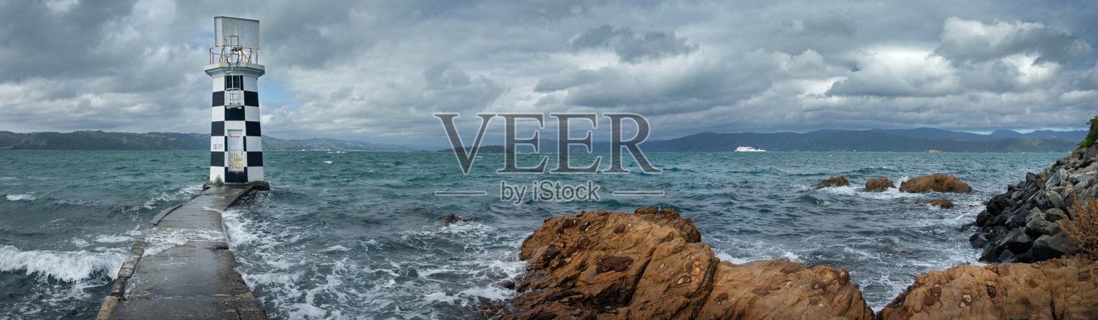 惠灵顿哈斯韦尔角的灯塔。照片摄影图片