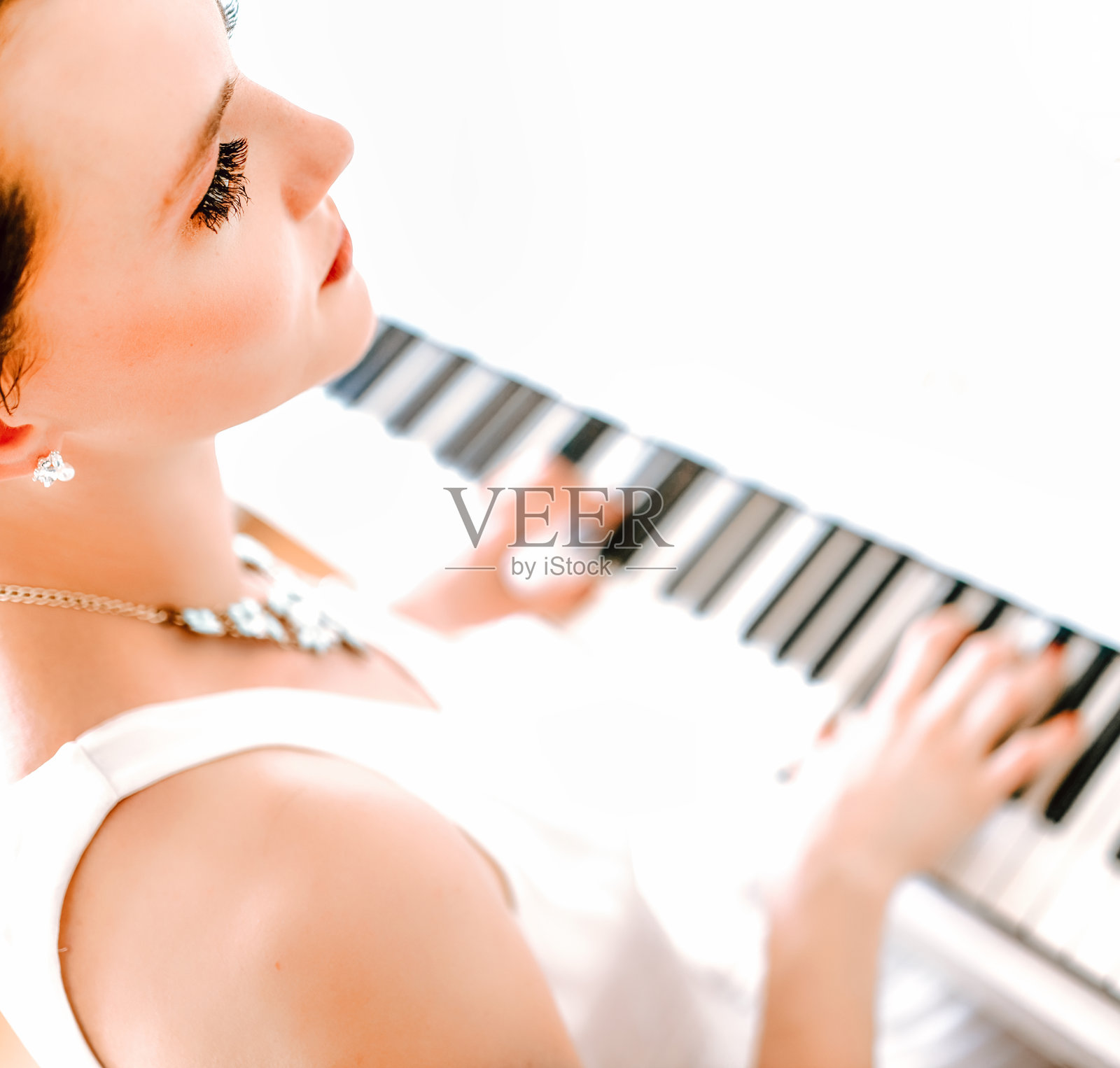 只是音乐。照片摄影图片