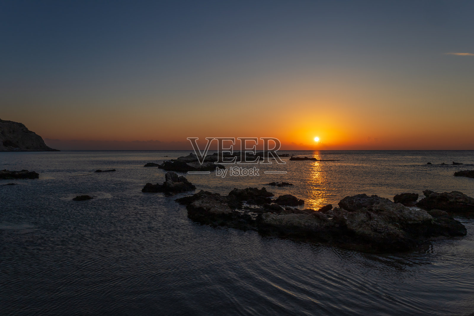 希腊罗德岛卡利特亚地区的海滨风景照片摄影图片