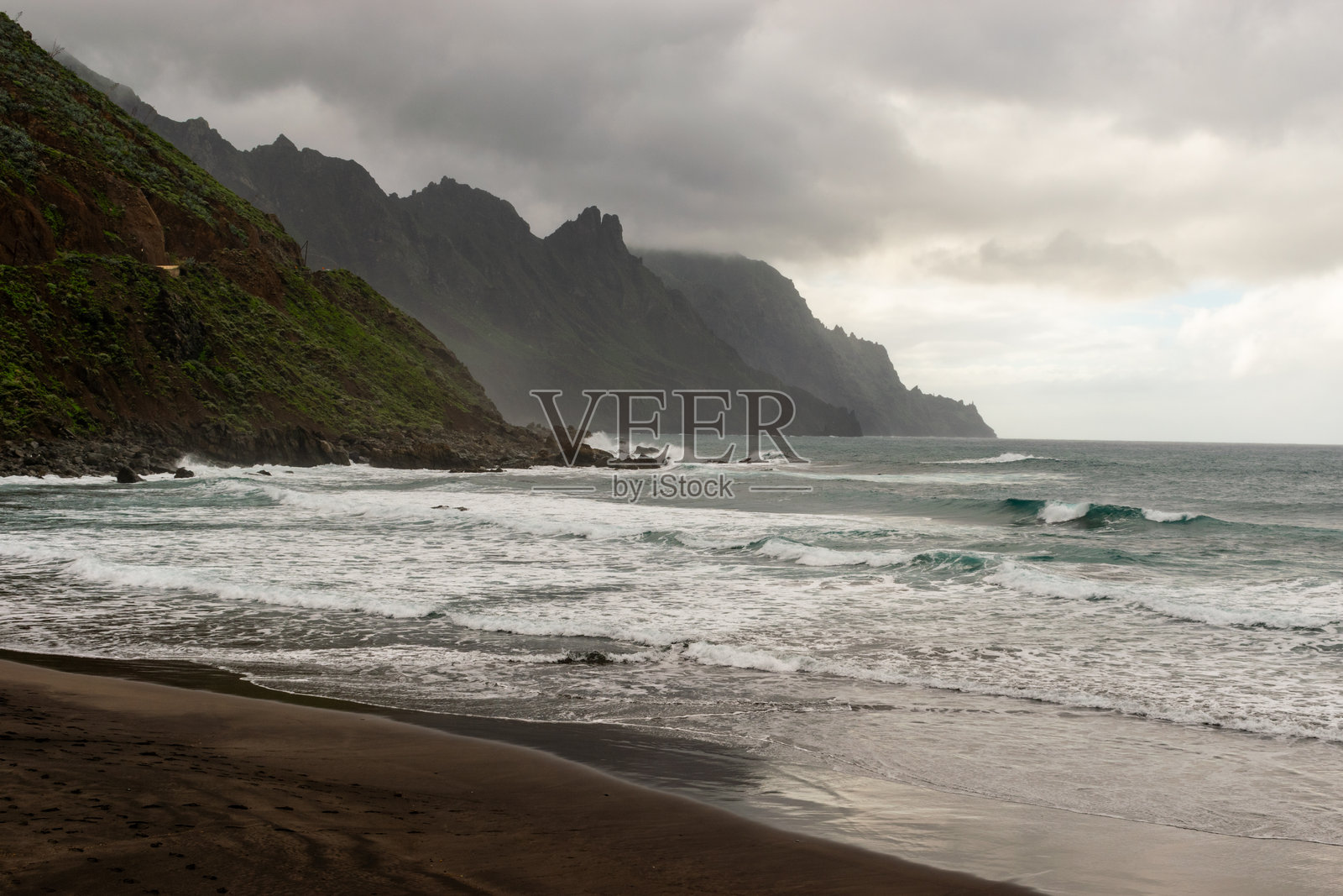 西班牙加那利群岛特内里费岛的悬崖照片摄影图片