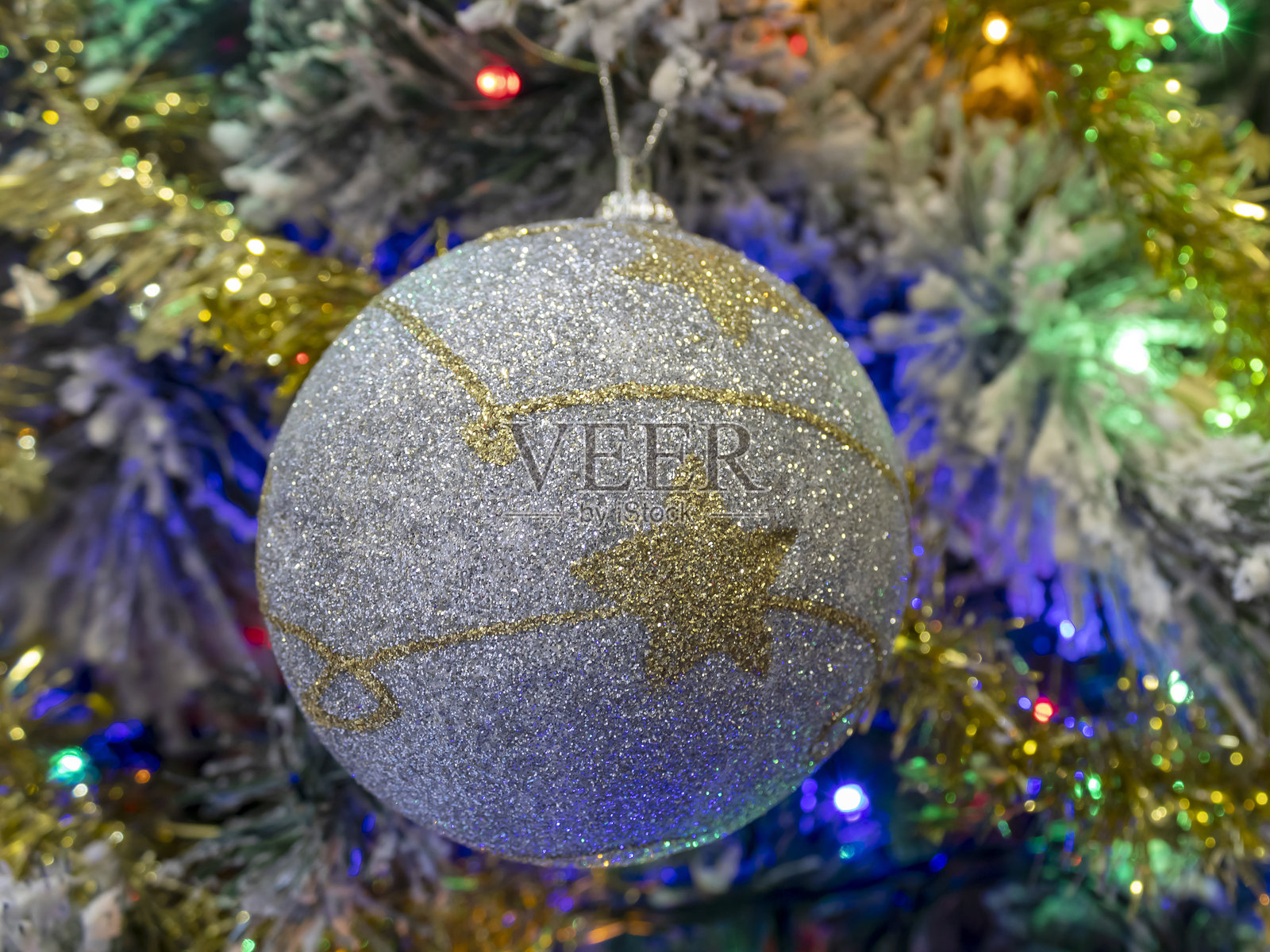 圣诞球特写照片摄影图片