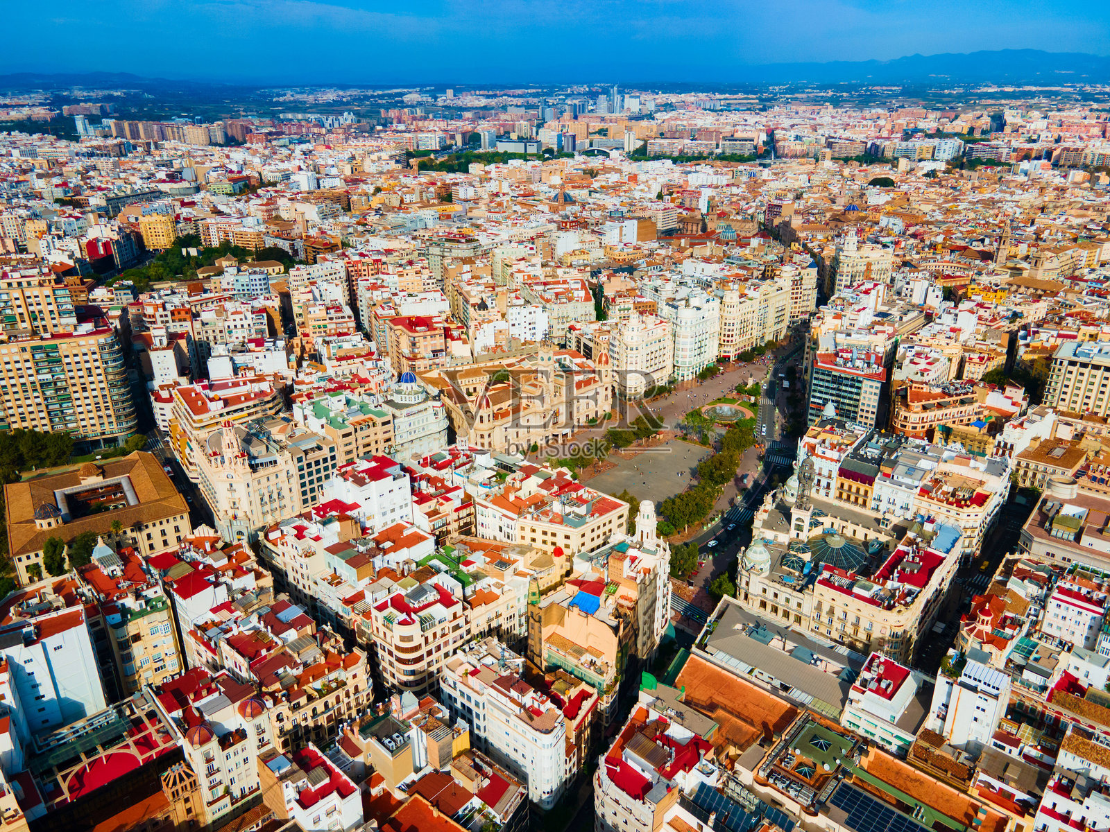西班牙瓦伦西亚市的空中全景视图照片摄影图片